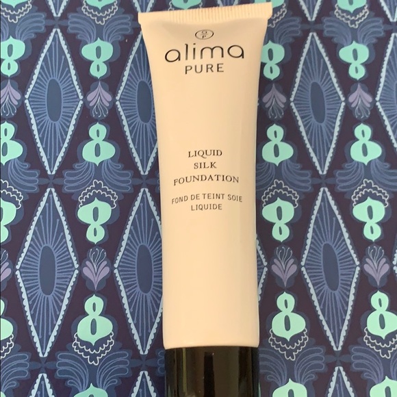 Alima pure Liquid Silk Foundation - only used once - Picture 2 of 3